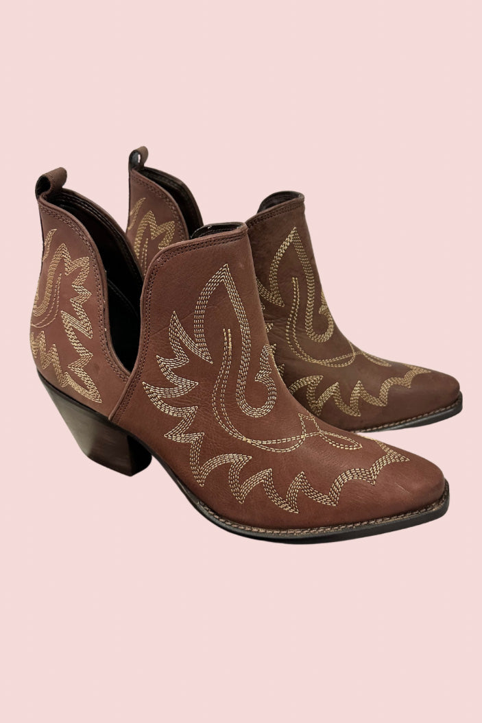 Wild Western Booties - Middle West Apparel