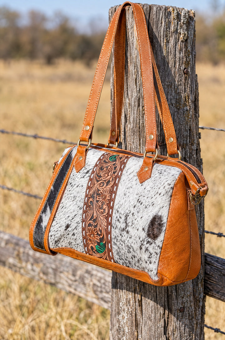 Prairie Beads shoulder bag side view
