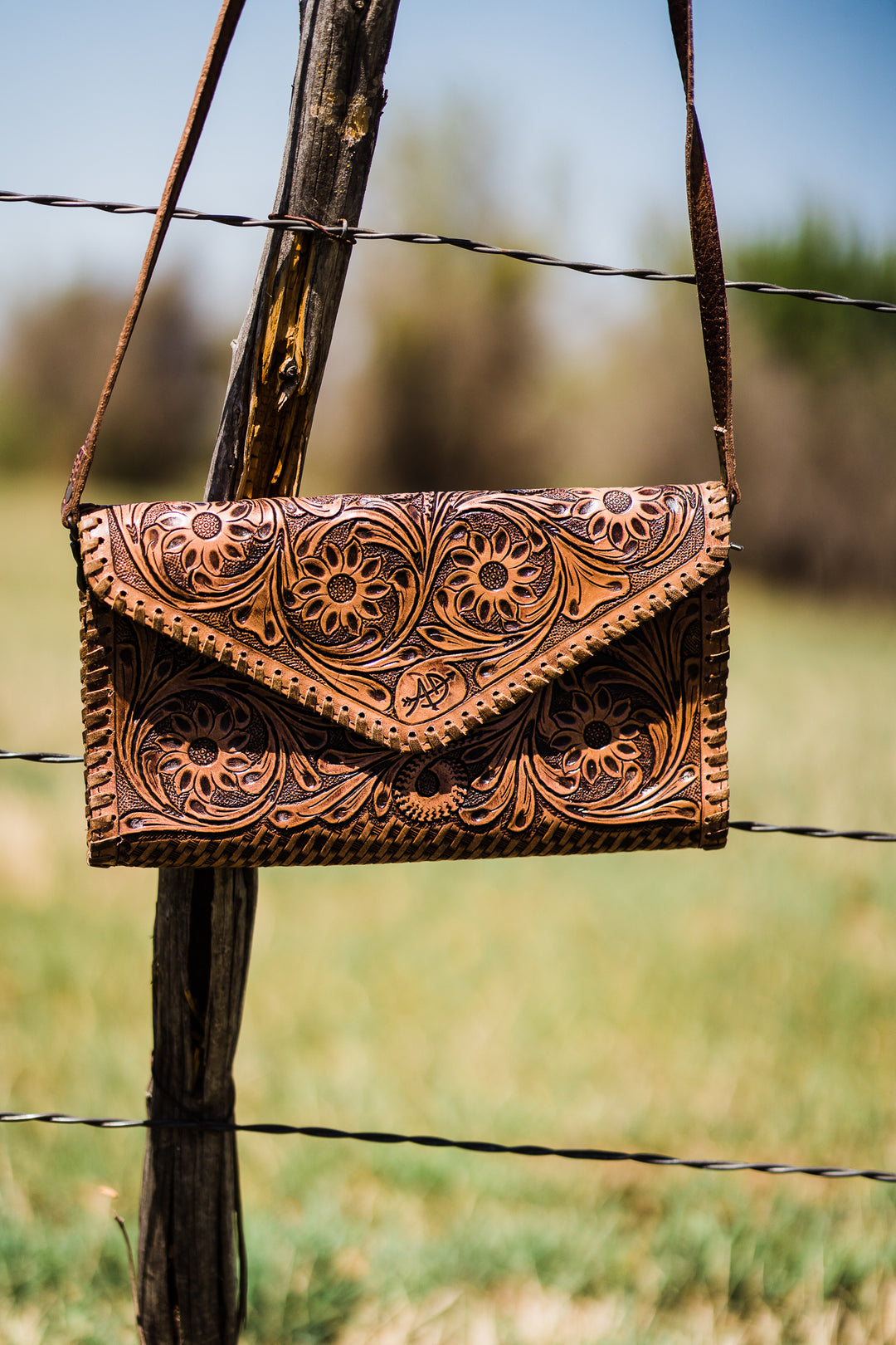 Free And Wild Leather Bag - Middle West Apparel