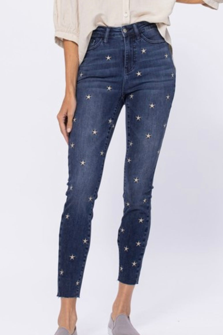 Star On The Day Skinny Jeans - Fashion Pants For Sale | Middle West Apparel
